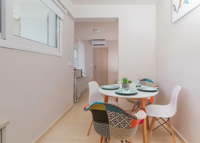 דירה Mantisses קלמאטה